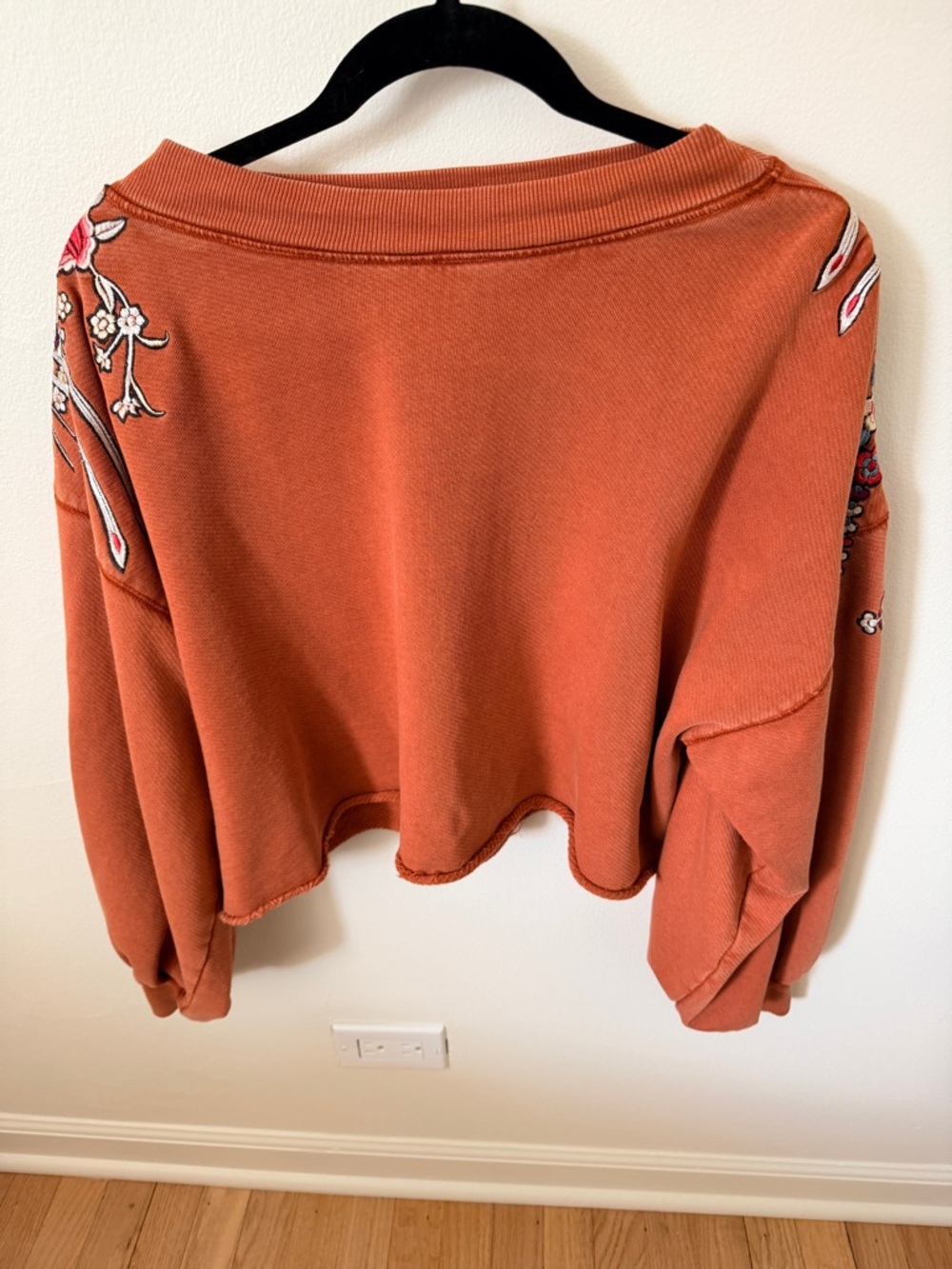 Free People Burnt Orange Cropped Knit Embroidered Sweatshirt L - Picture 2 of 4